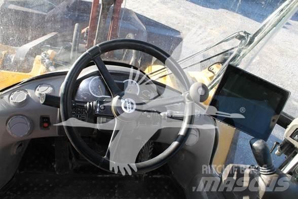 Volvo L220H Pale gommate