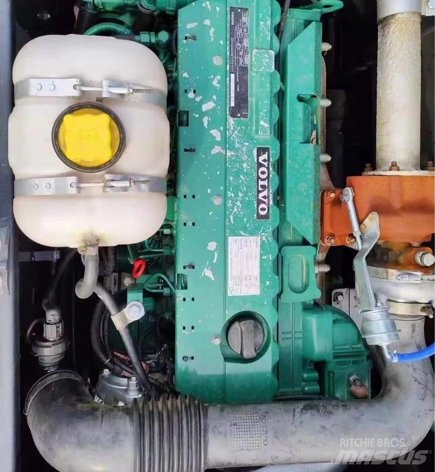 Volvo EC 220 Escavatori cingolati