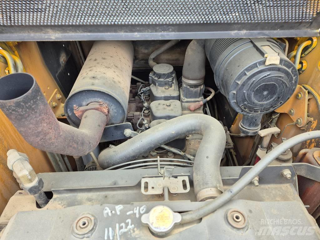 CASE 430 Mini Pale Gommate
