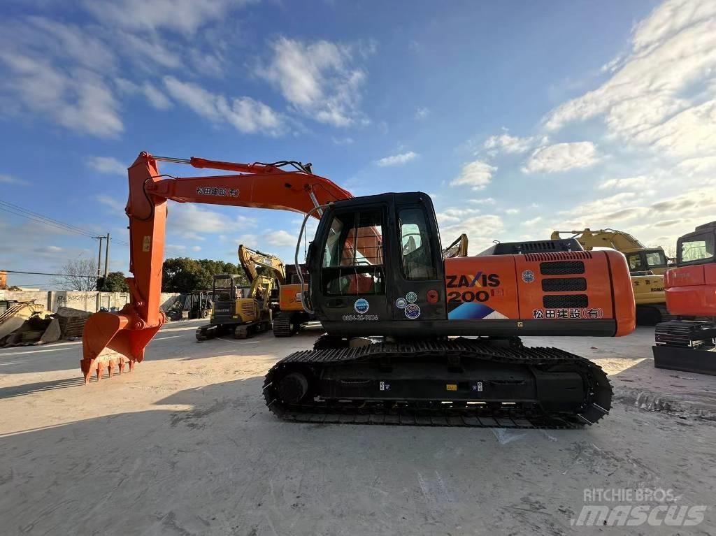 Hitachi ZX 200 Miniescavatori