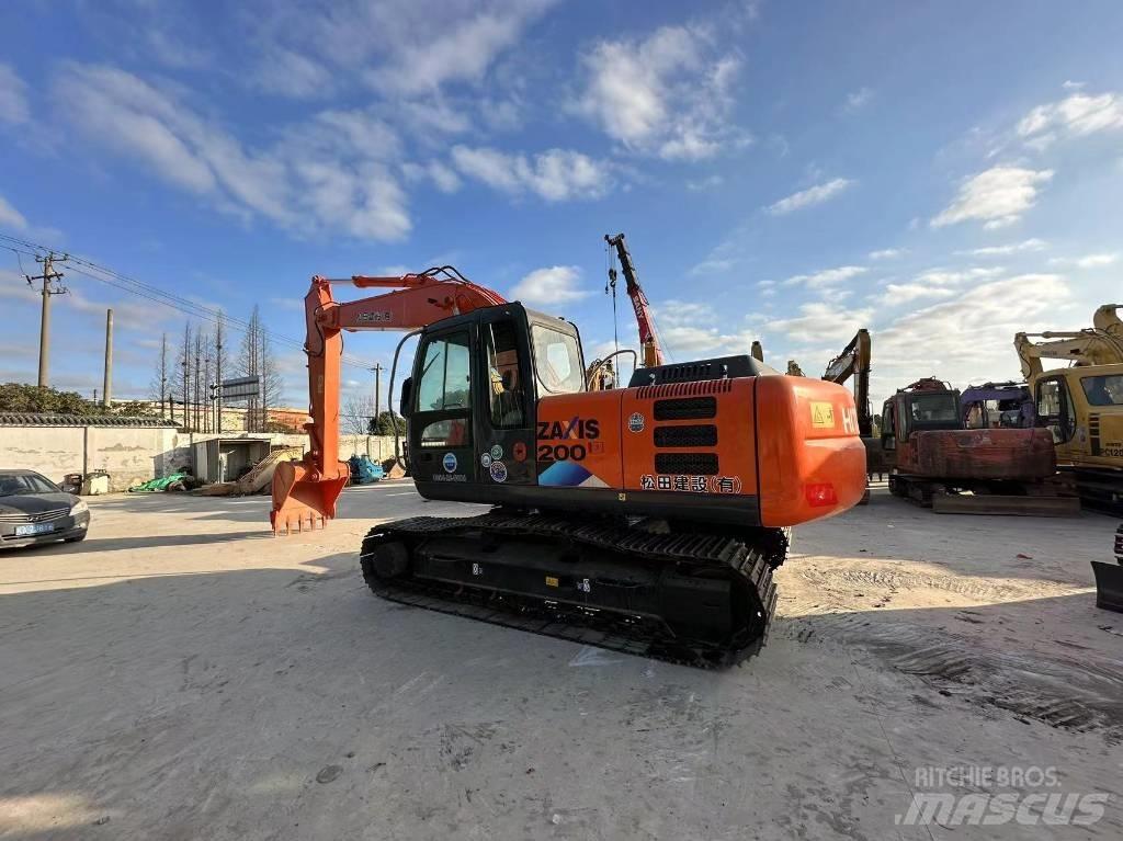Hitachi ZX 200 Miniescavatori