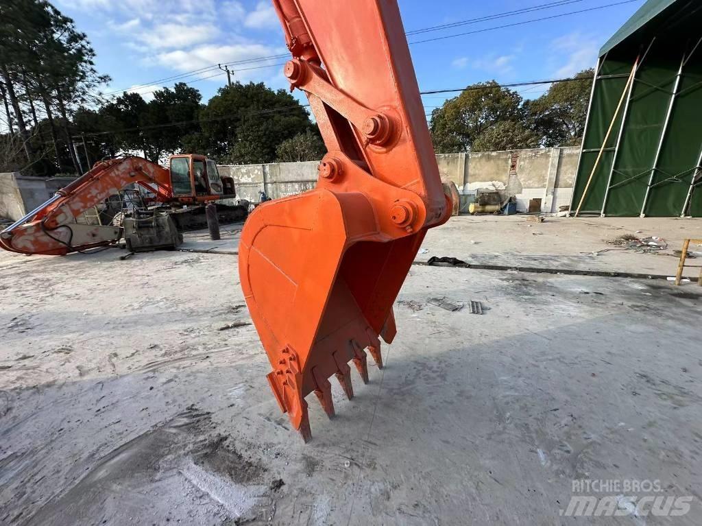 Hitachi ZX 200 Miniescavatori