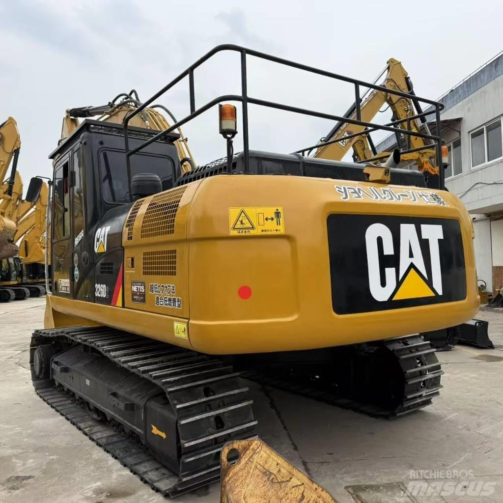 CAT 326D2 Escavatori medi 7t - 12t