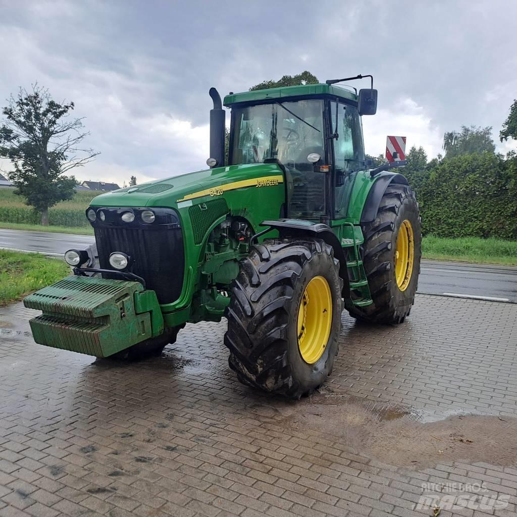 John Deere 8420 Trattori