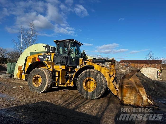 CAT 966M Pale gommate