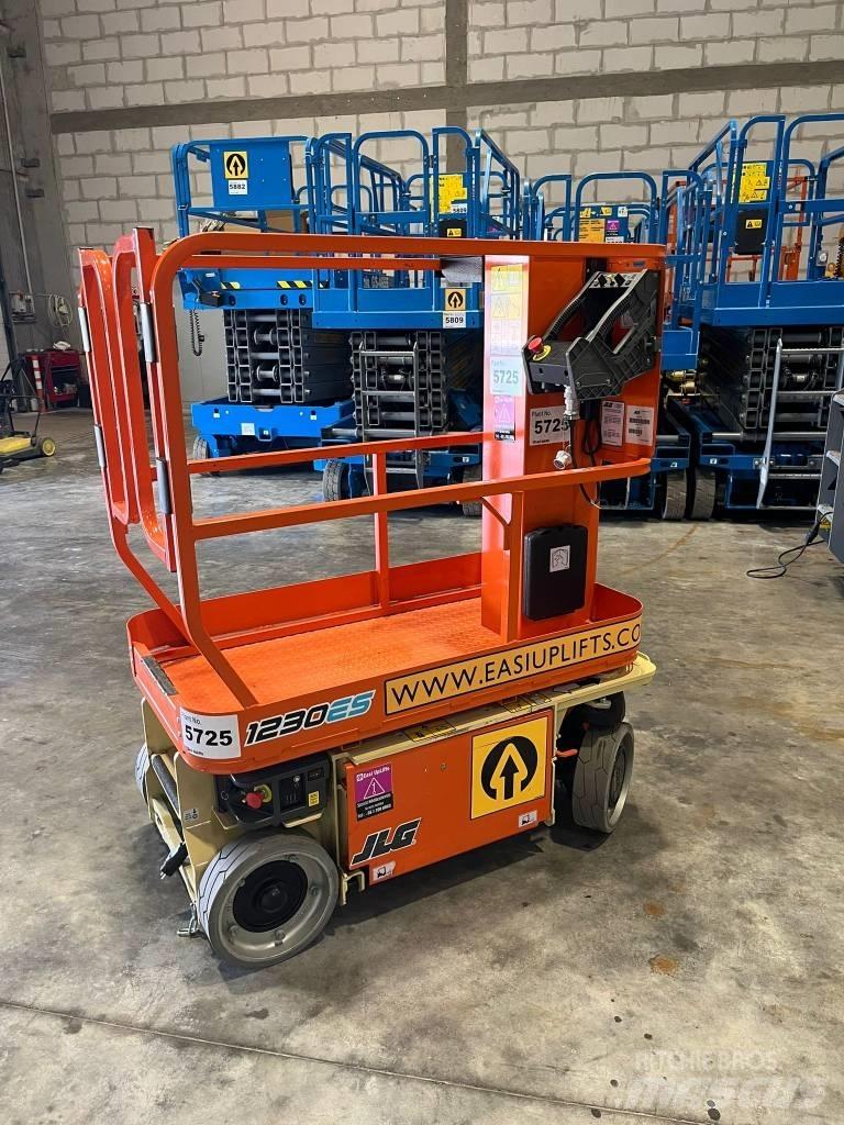 JLG 1230 ES Sollevatori verticali