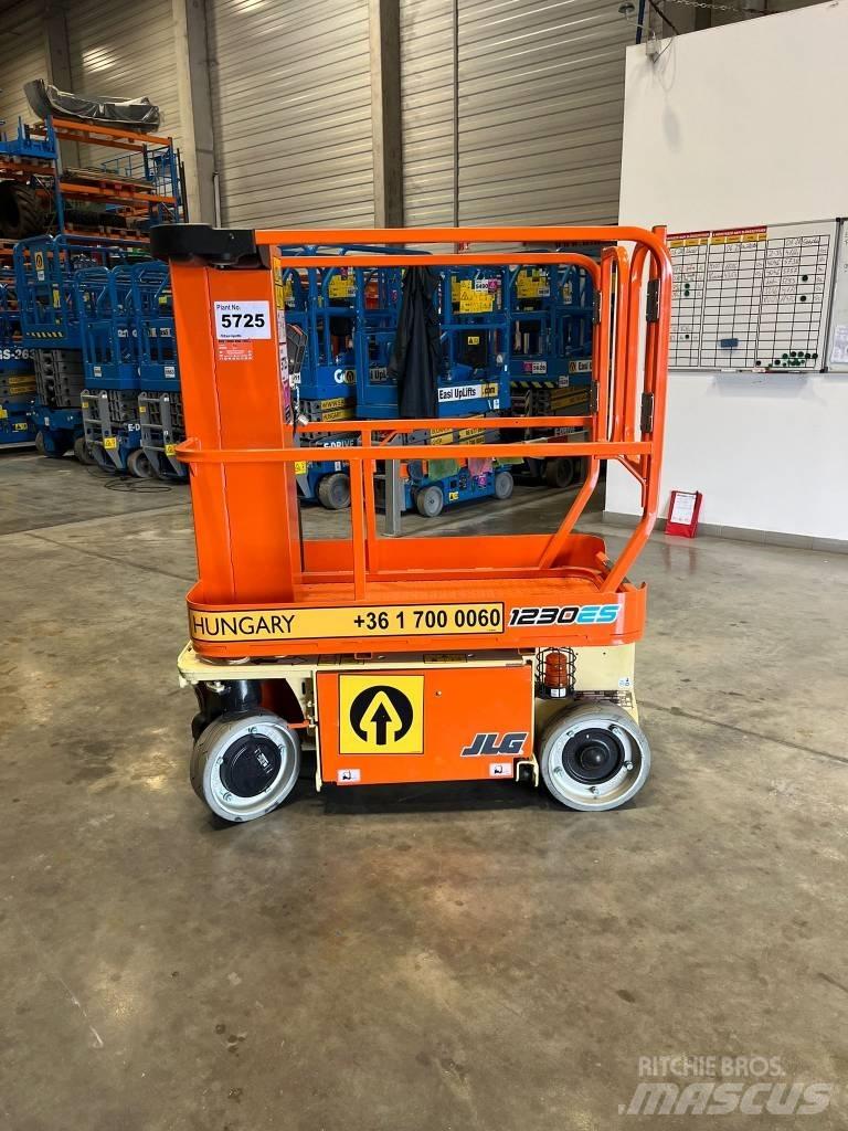 JLG 1230 ES Sollevatori verticali