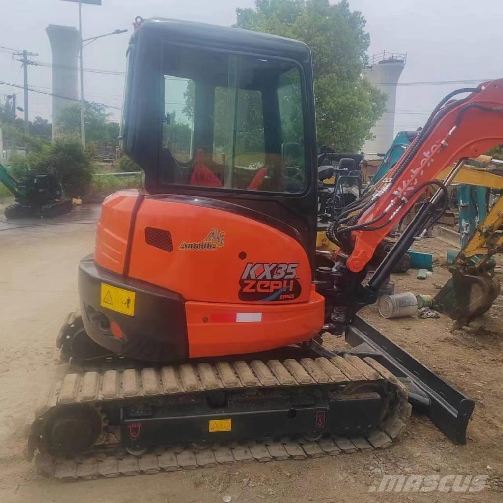 Kubota U 35-5 Miniescavatori