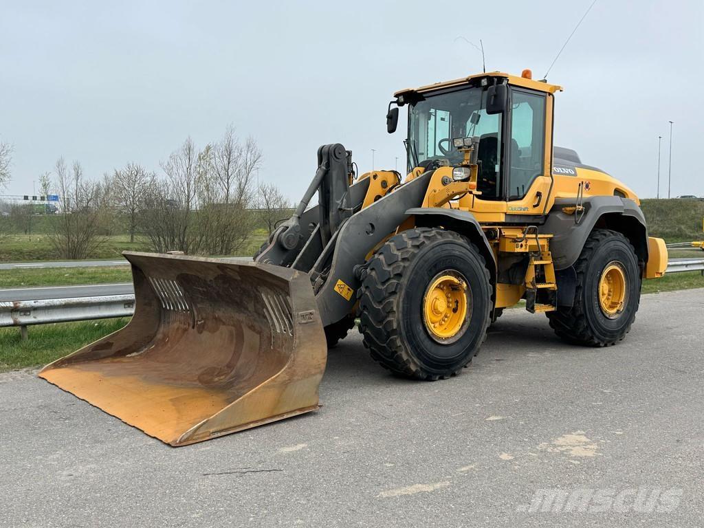 Volvo L110H Pale gommate