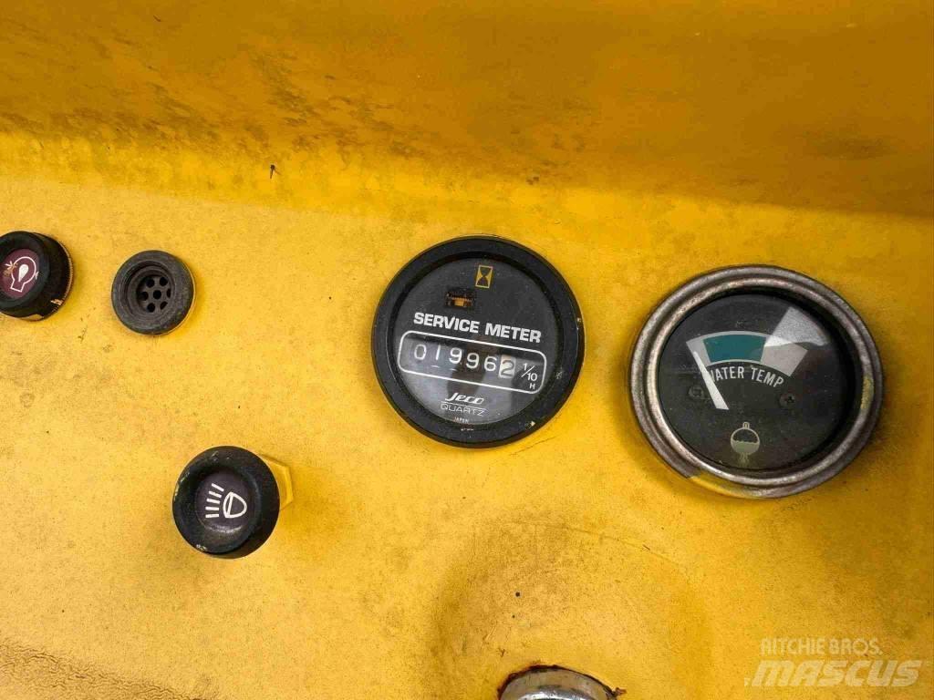 Komatsu D 21 P-5 Dozer cingolati