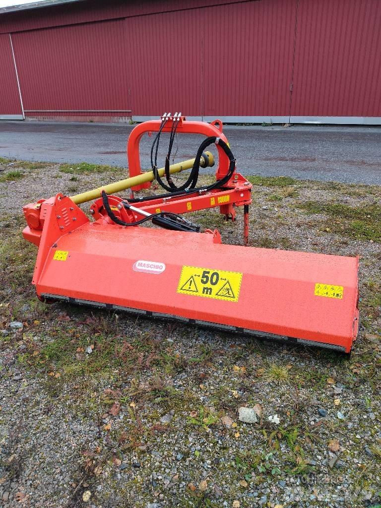 Maschio Giraffa 210 Falciatrici/cimatrici per pascoli