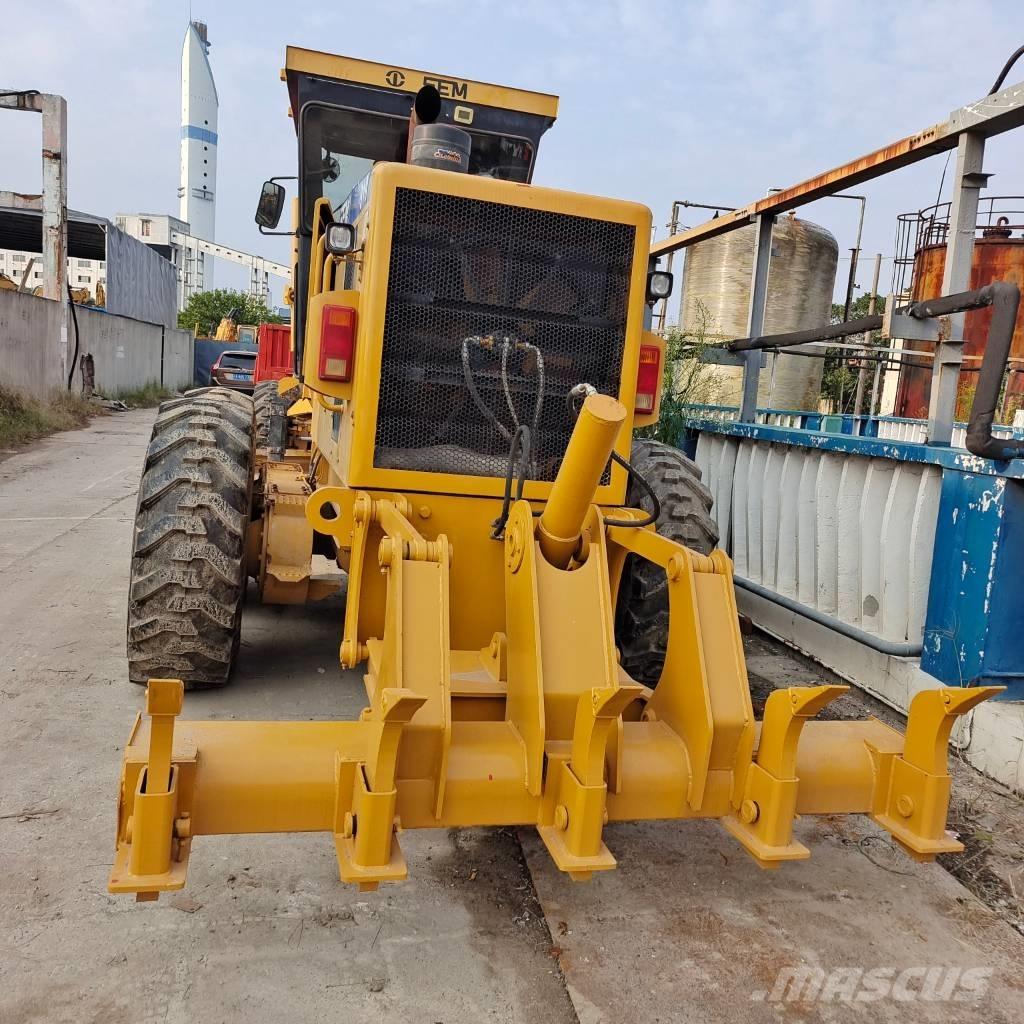 SEM 919 Motorgraders