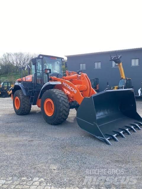 Hitachi ZW 220 Pale gommate