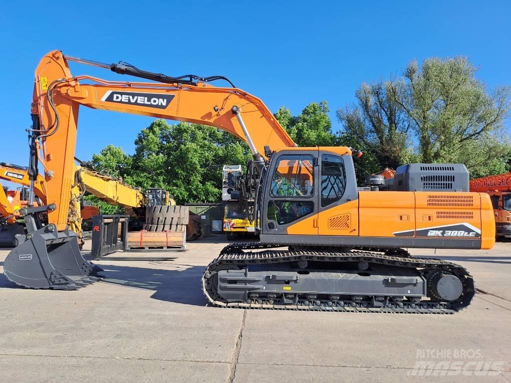 Develon DX300LC-7M Escavatori cingolati