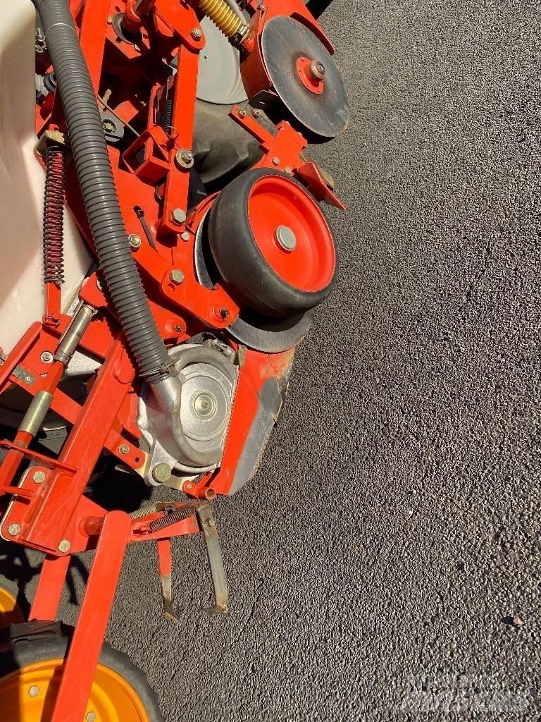 Kuhn Planter 2 Seminatrici di precisione