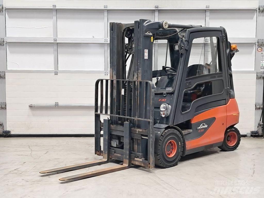 Linde E30-01 Carrelli elevatori elettrici