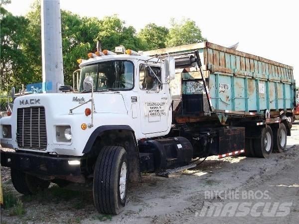 Mack RD 686 S Camion dei rifiuti