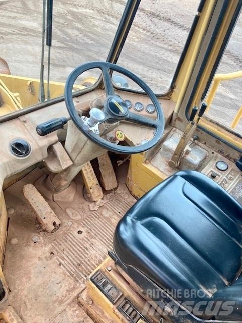 CAT 950 B Pale gommate