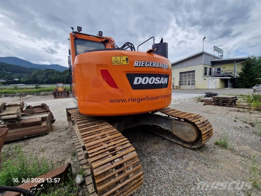 Doosan DX 235 LCR-5 Escavatori cingolati