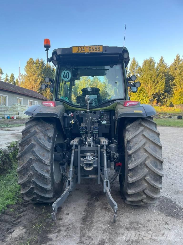 Valtra G 135 Trattori