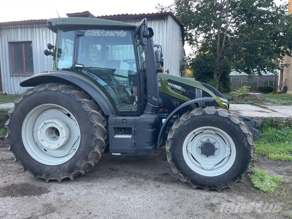 Valtra G 135 Trattori