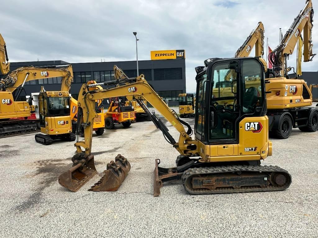 CAT 302.7 Miniescavatori