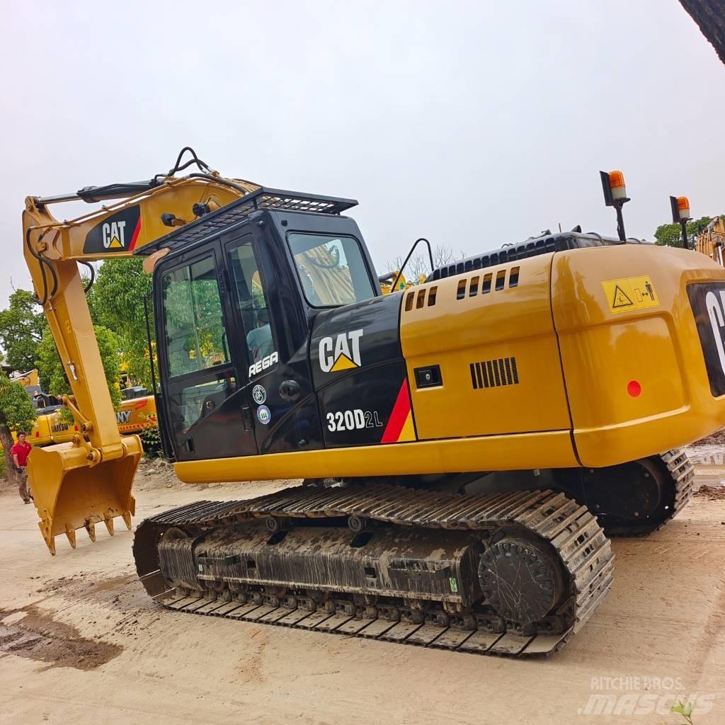 CAT 320 D2L Escavatori cingolati