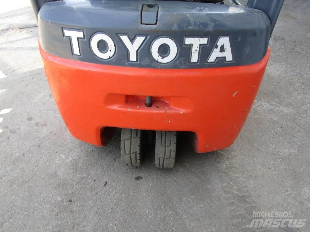 Toyota Elmotvikt Carrelli elevatori elettrici
