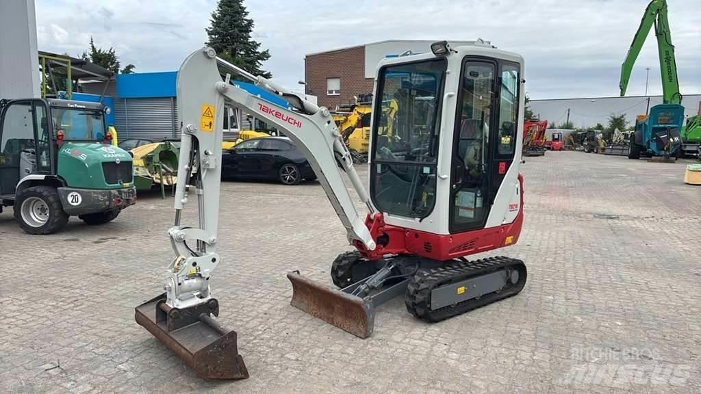 Takeuchi TB216 A Miniescavatori