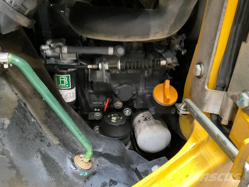 Komatsu PC 14 R-3HS Miniescavatori