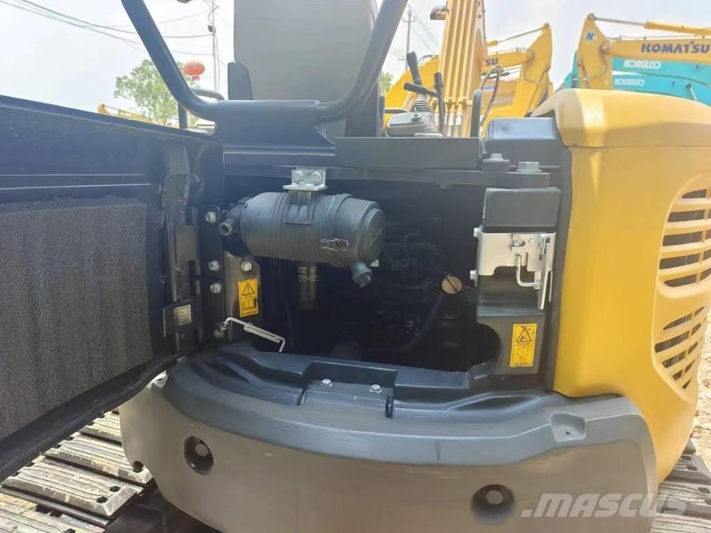 Komatsu PC35 Miniescavatori