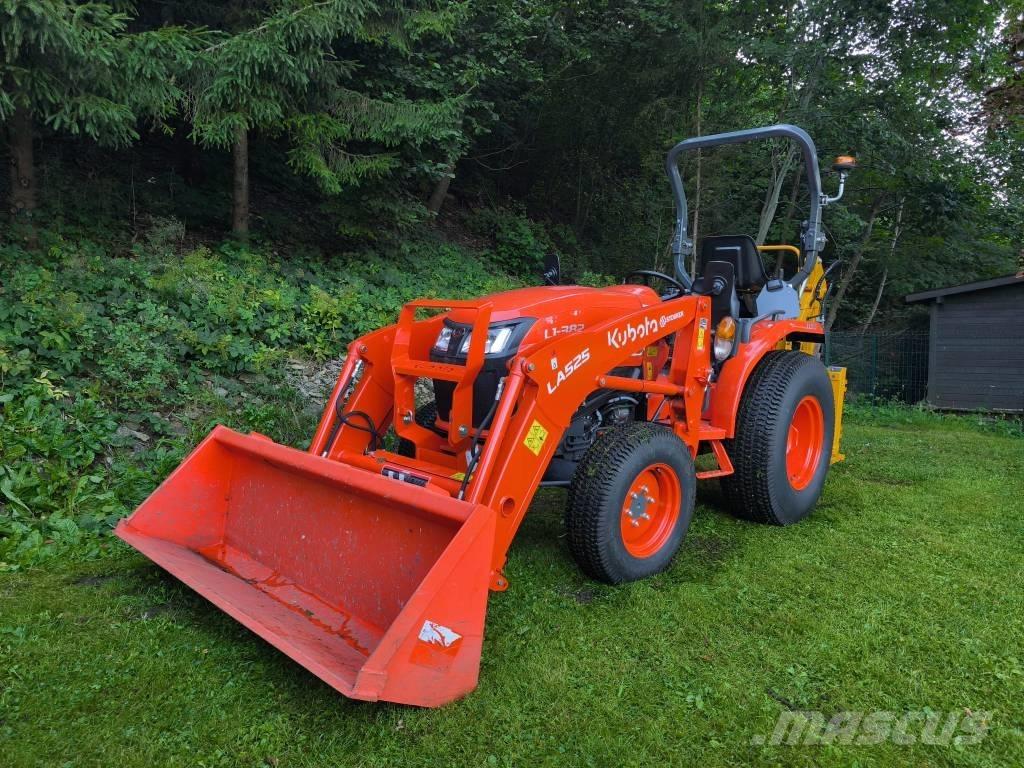 Kubota L1-382 HST Trattori