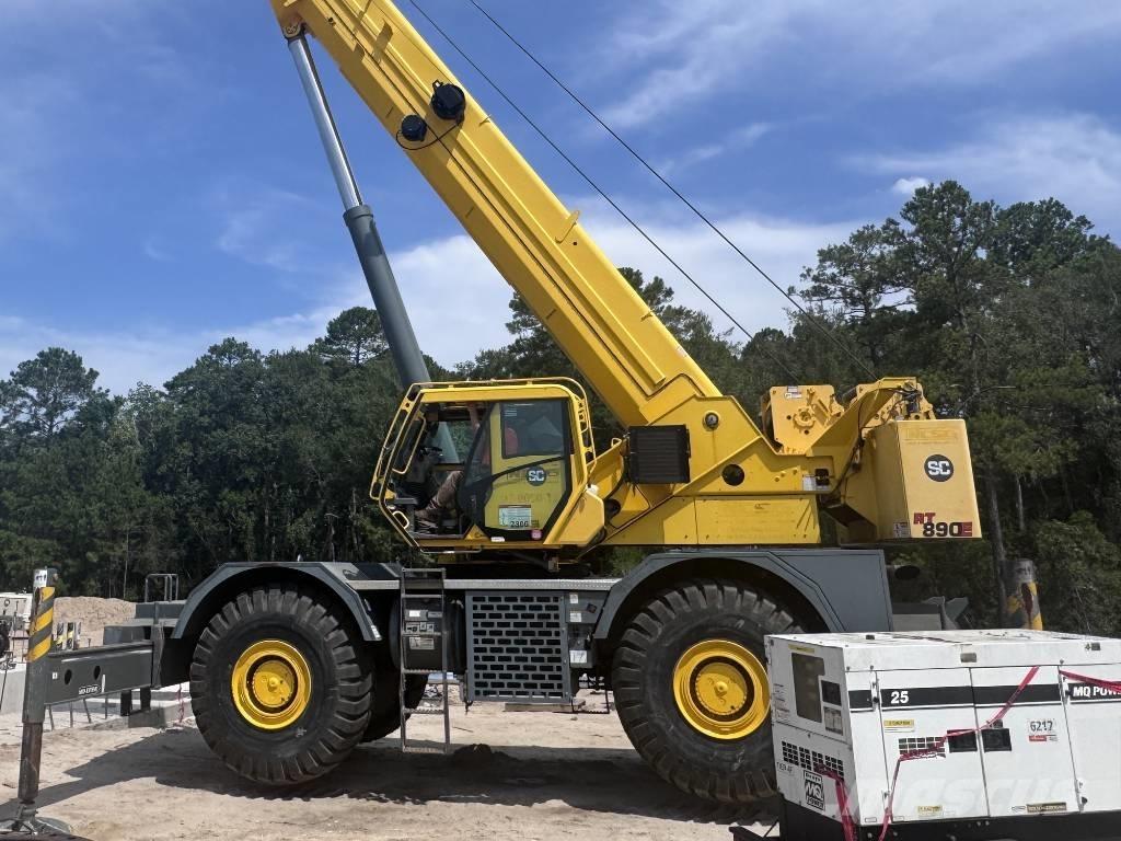 Grove RT 890 E Gru per terreni difficili