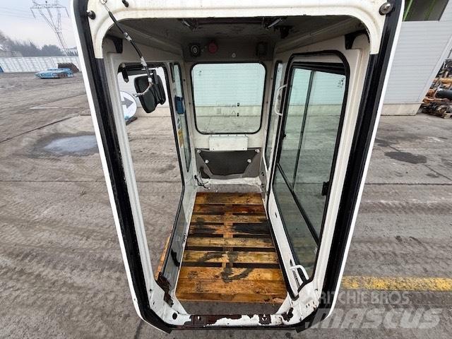 Liebherr R 944 B CAB Cabine e interni