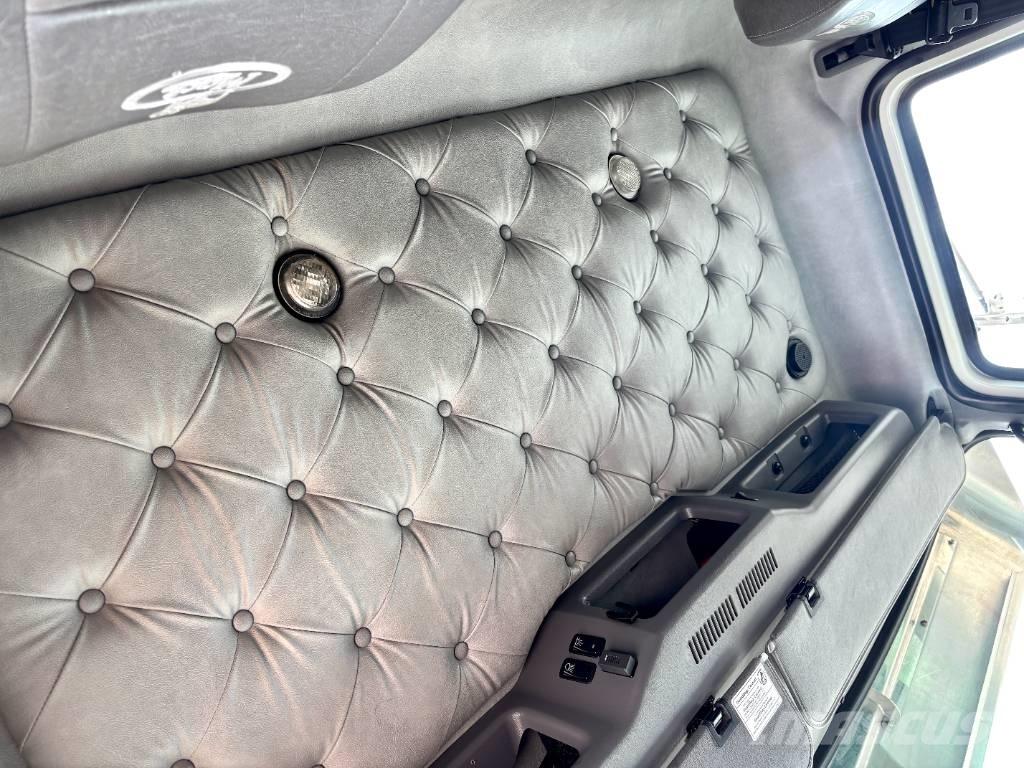 Mack GU713 Motrici e Trattori Stradali