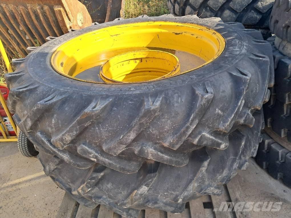 Record 12.4-36 Pneumatici, ruote e cerchioni