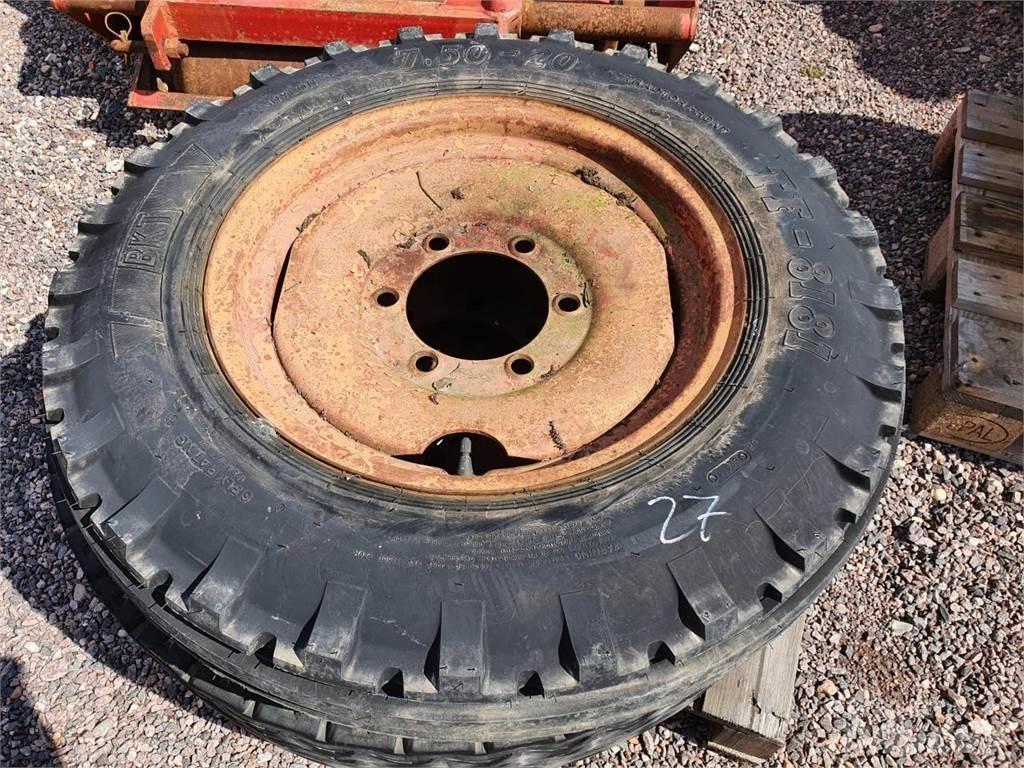 BKT 7.5-20 Pneumatici, ruote e cerchioni