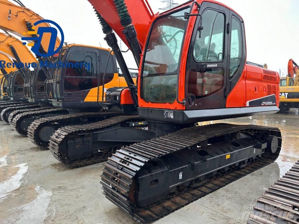 Doosan DX 225 LC-9C Escavatori cingolati