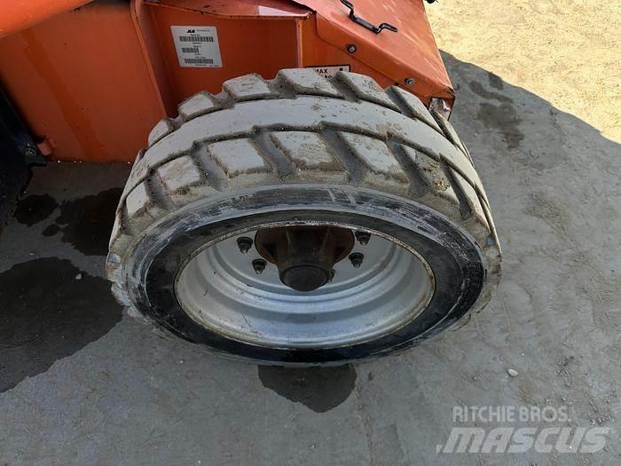 JLG E450AJ Piattaforme cingolate, Piattaforme a ragno e Montacarichi