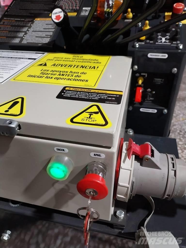 Unic URW 295 Mini gru