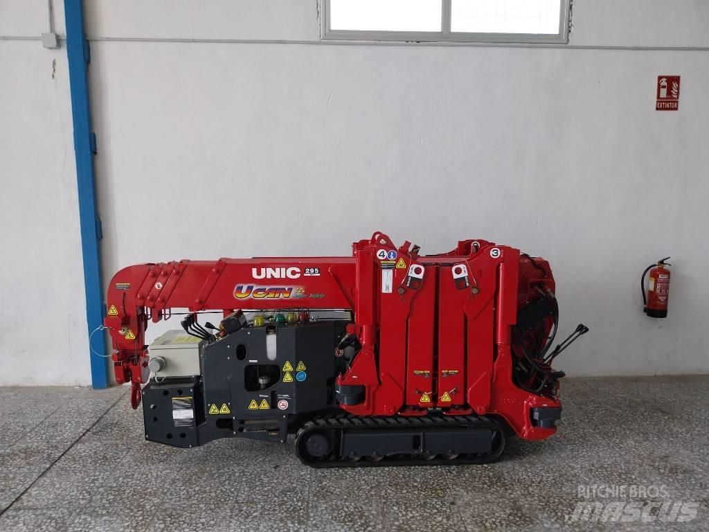Unic URW 295 Mini gru