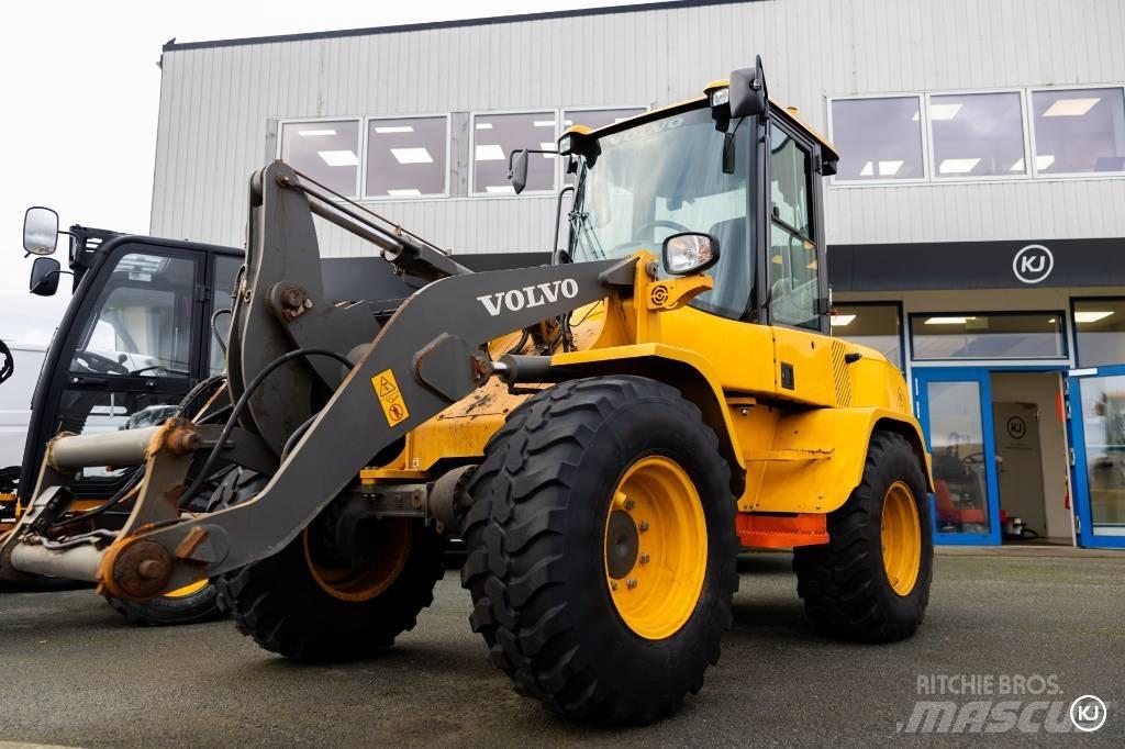 Volvo L 35 Pale gommate