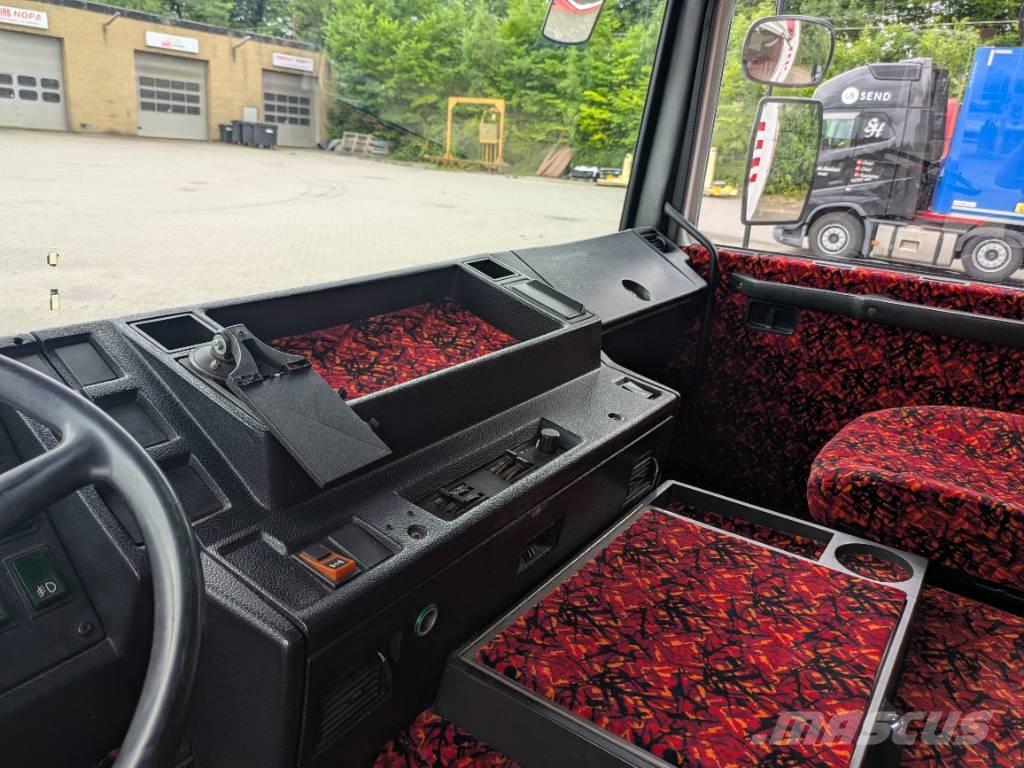 Volvo F 10 Camion con sponde ribaltabili
