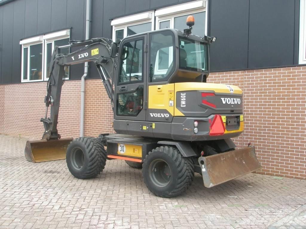 Volvo EW60E Miniescavatori