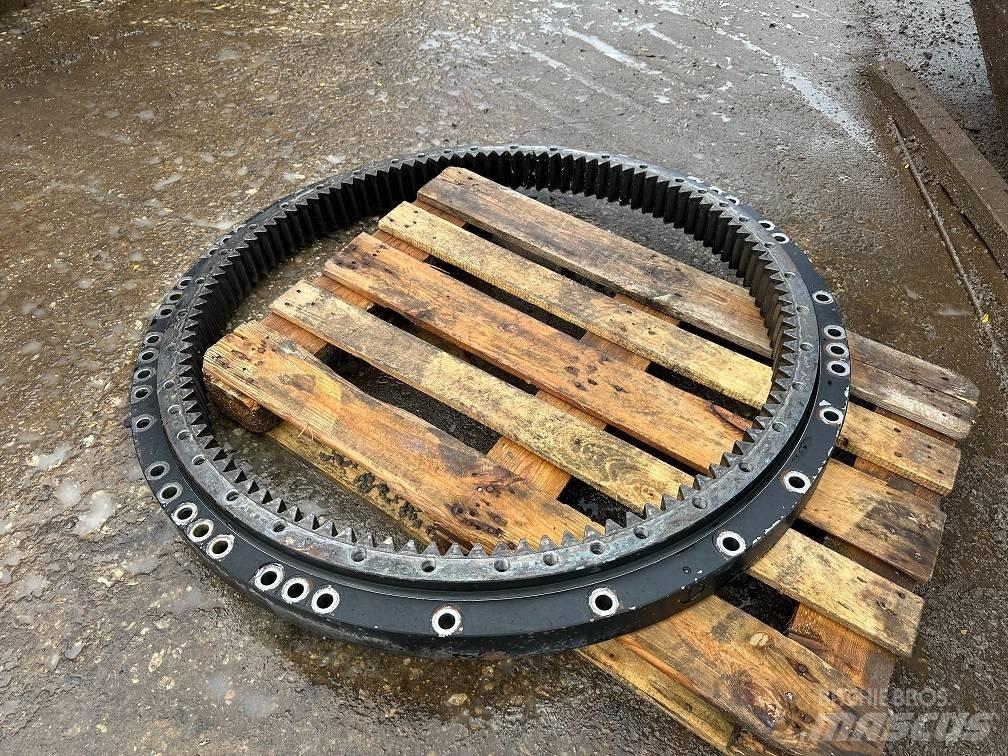 CAT 323 slew ring Assi