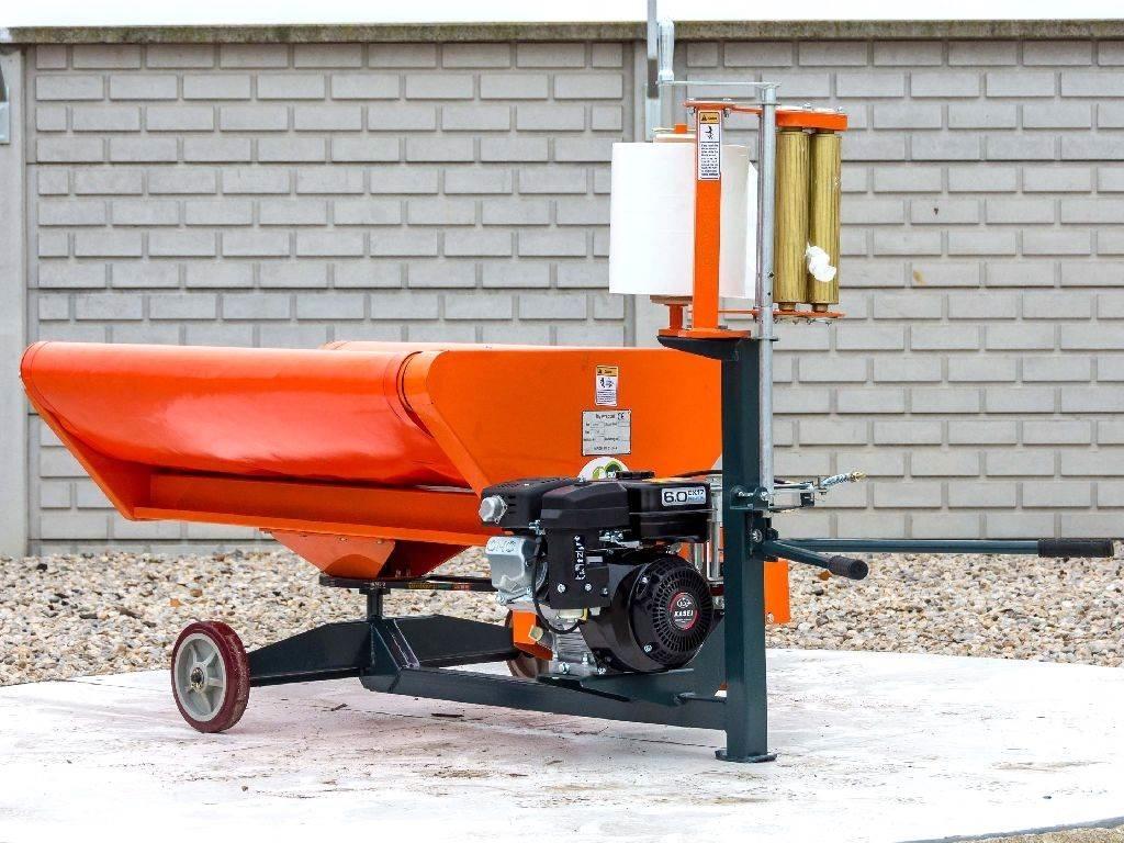  Komondor 37933 Rotopresse