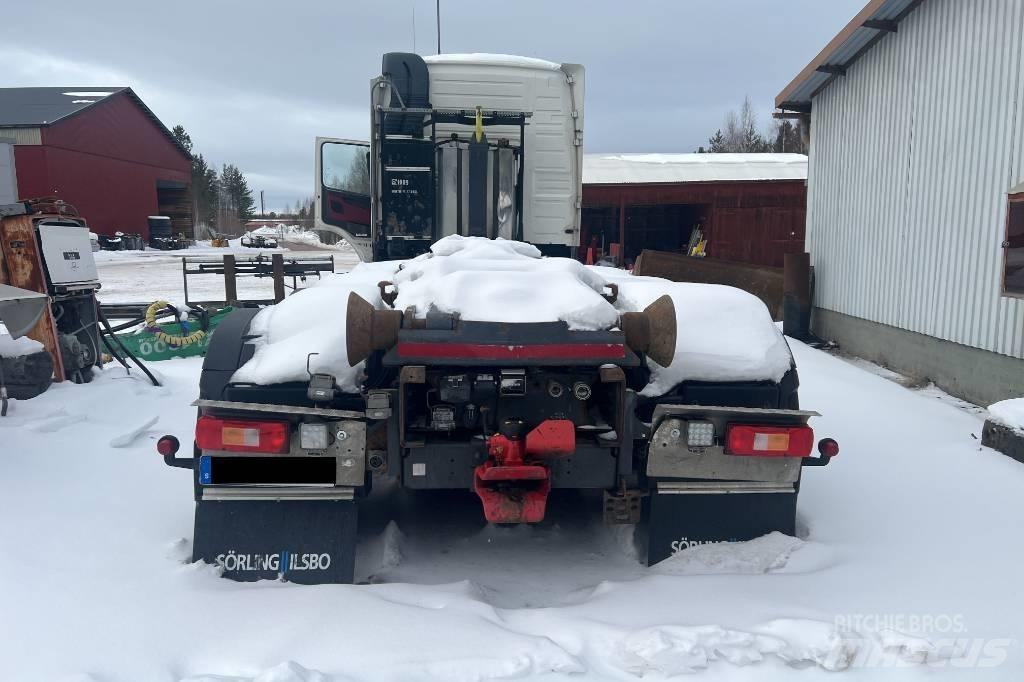 Volvo FM 12 Camion con gancio di sollevamento