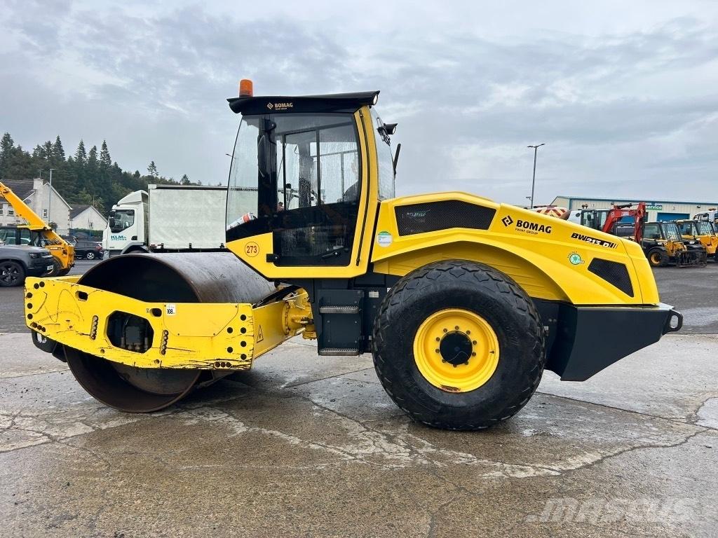 Bomag BW213 D-5 Rulli monotamburo