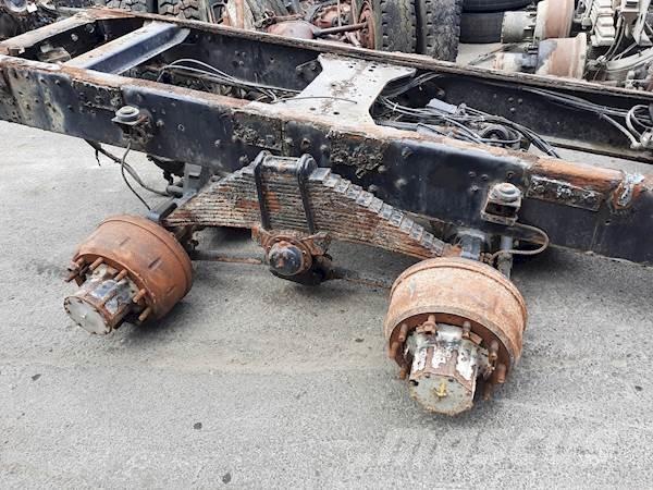 Mercedes-Benz 2222 Assi
