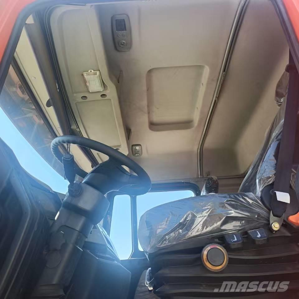 Shacman F3000 8x4 Camion ribaltabili